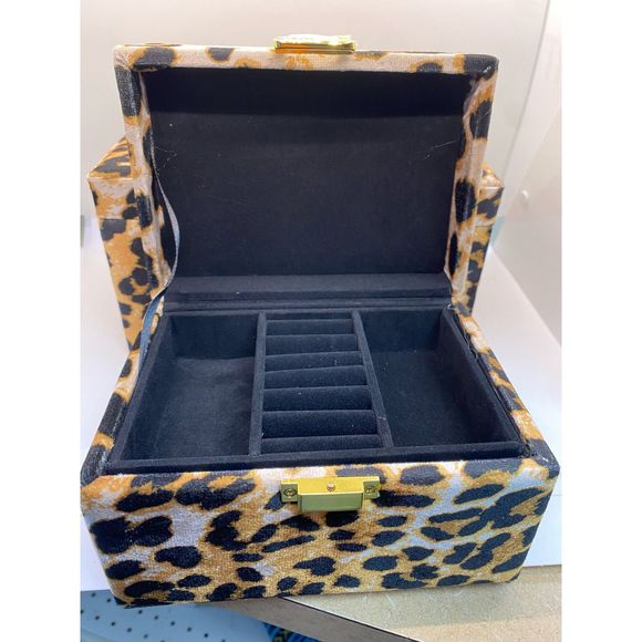 COPY - Elegant Cheetah Print 2-Set Velvet Jewelry Box SOUTH STREET LOFT - Picture 4 of 5